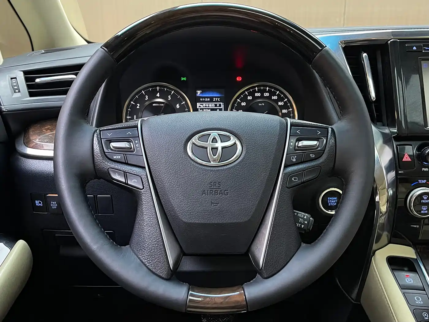 Toyota Alphard 2018 Facelift 3.5L Luxury Edition фото 12