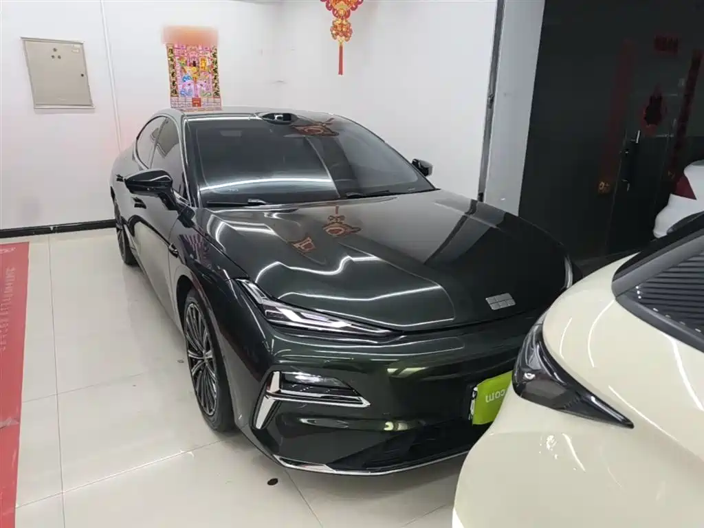 Geely Galaxy Galaxy Xingyao 8 2025 130km EM-P Starship Edition фото 4