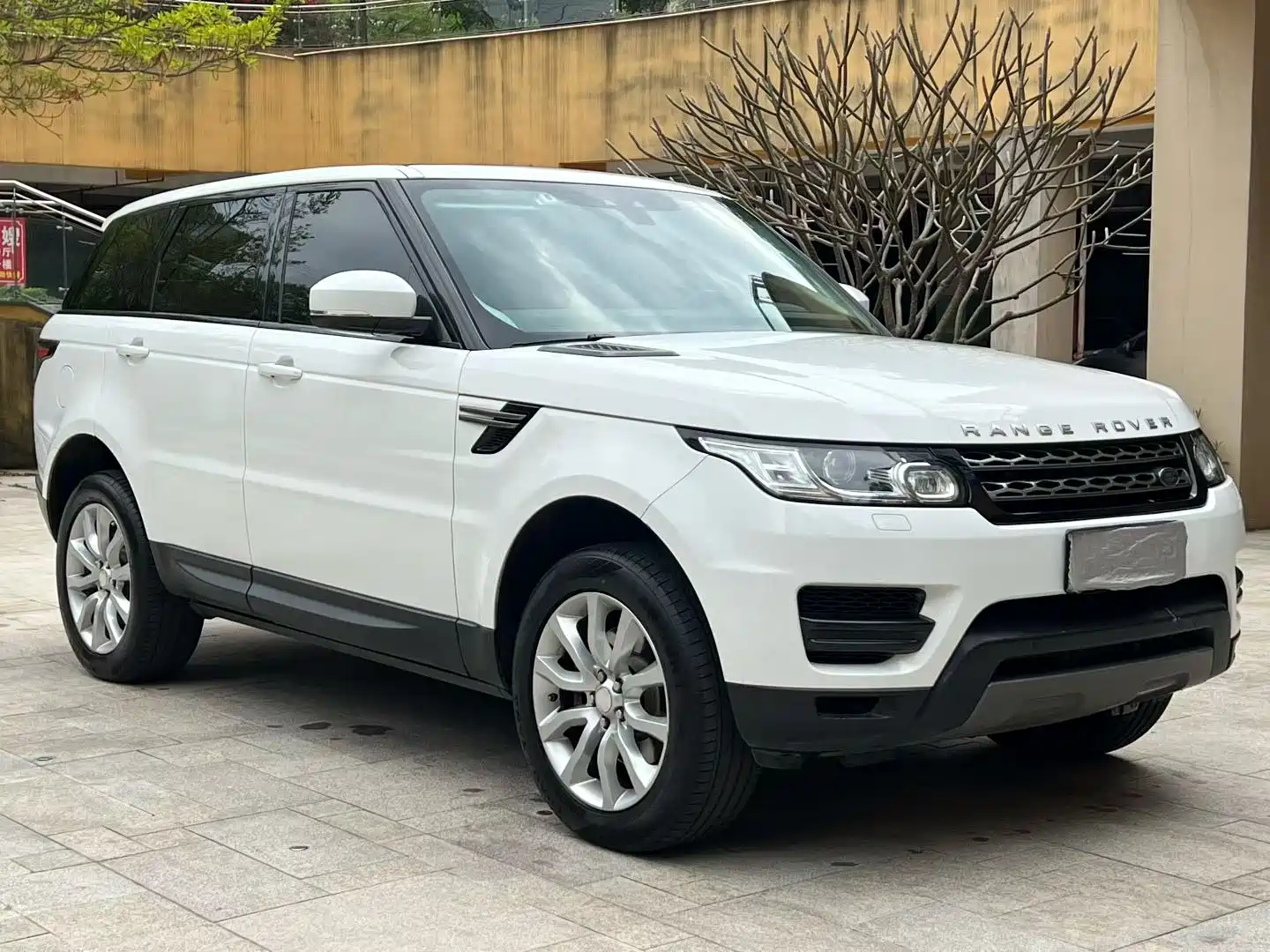 Фото 3 - Land Rover Range Rover Sport
