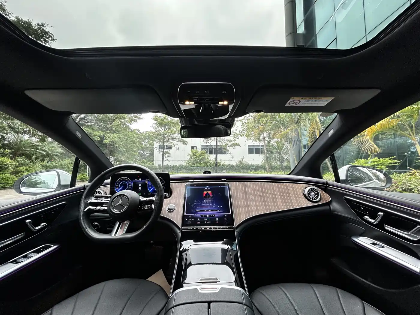 Mercedes-Benz EQE 2022 350 Pioneer Edition фото 14