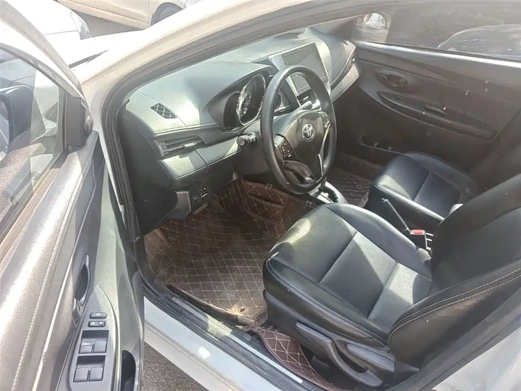 Toyota YARiS L Zhi Xuan 2019 1.5E CVT MeiDong Edition China VI фото 16