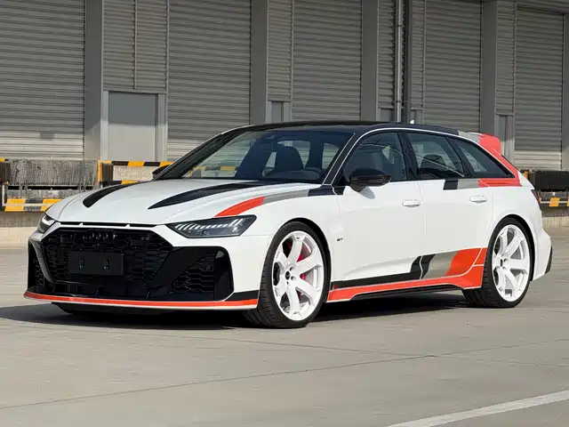 Audi RS 6 2025 RS 6 Avant GT — фото 1