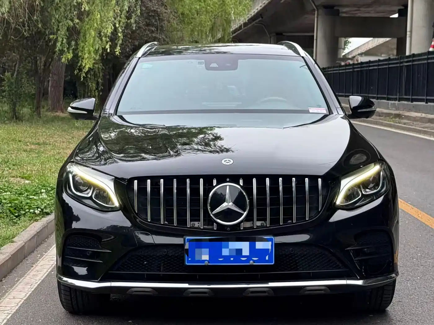 Mercedes-Benz GLC 2017 GLC 260 4MATIC Luxury фото 2