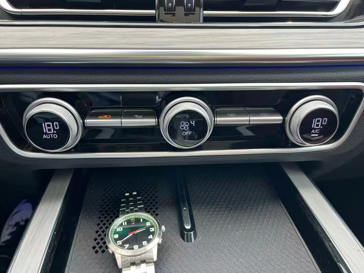 Hongqi HS5 2025 2.0T 2WD Qixiang Pro фото 13