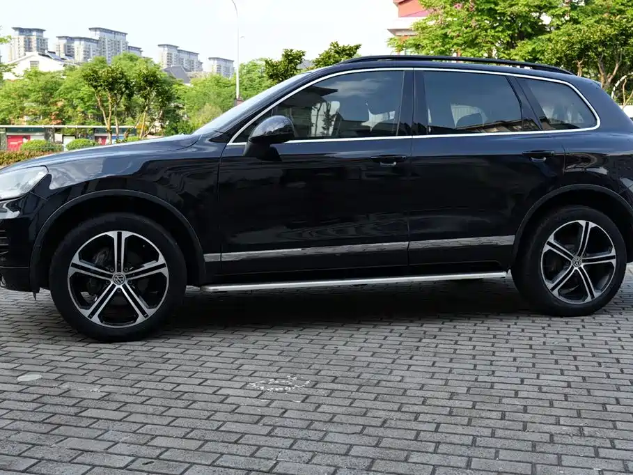 Volkswagen Touareg 2014 3.0TSI New Edge Edition фото 4