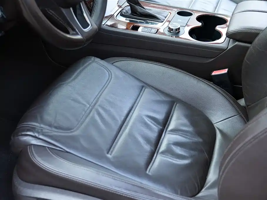 Volkswagen Touareg 2014 3.0TSI New Edge Edition фото 29