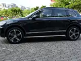 Фото 4 - Volkswagen Touareg