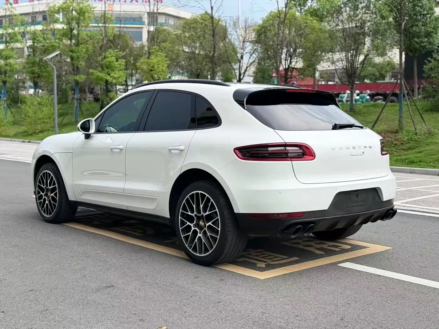 Porsche Macan 2017 Macan 2.0T фото 9