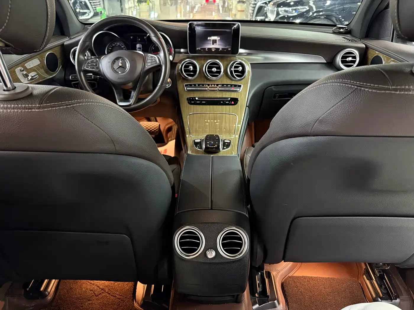 Mercedes-Benz GLC Coupe 2019 GLC 260 4MATIC Coupe SUV фото 19