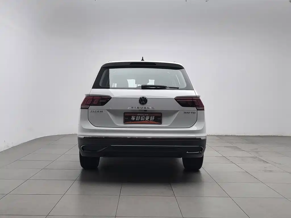 Фото 4 - Volkswagen Tiguan L