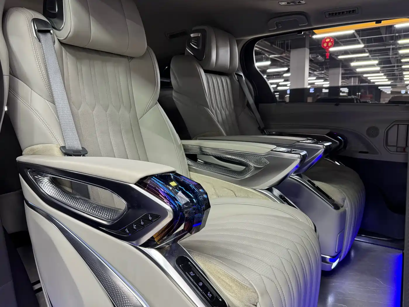 Toyota Sienna 2023 2.5L Hybrid Comfort Edition фото 20