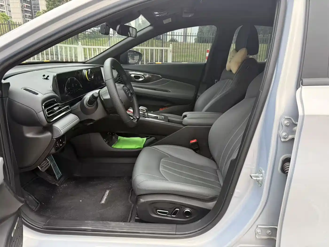 GAC Trumpchi Trumpchi Emkoo 2024 Model 270T DCT Shadow Leopard R-Style Edition фото 5