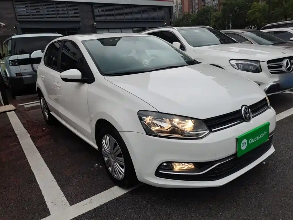 Volkswagen Polo 2016 1.6L Automatic Comfort фото 4