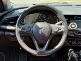 Photo 10 - Buick Regal
