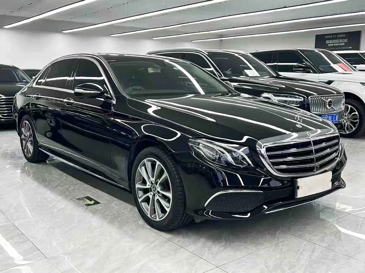 Mercedes-Benz E-Class 2018 E 200 L Sport фото 3
