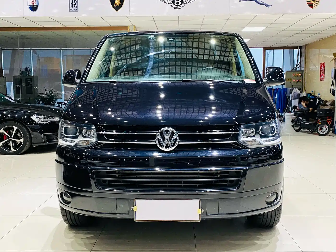 Volkswagen Caravelle 2015 2.0TSI 4WD Comfort фото 2