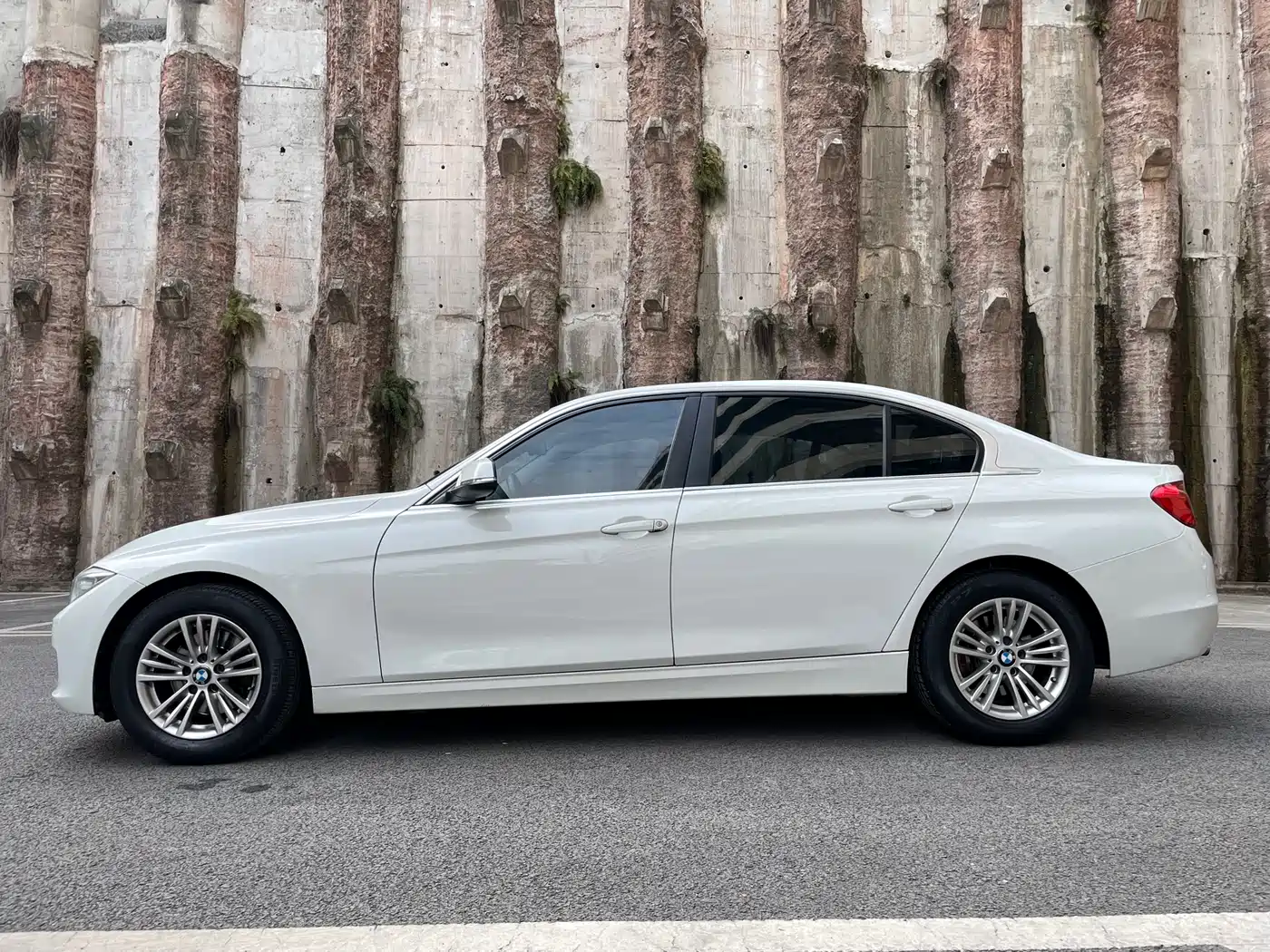 BMW 3 Series 2014 320Li Fashion фото 4