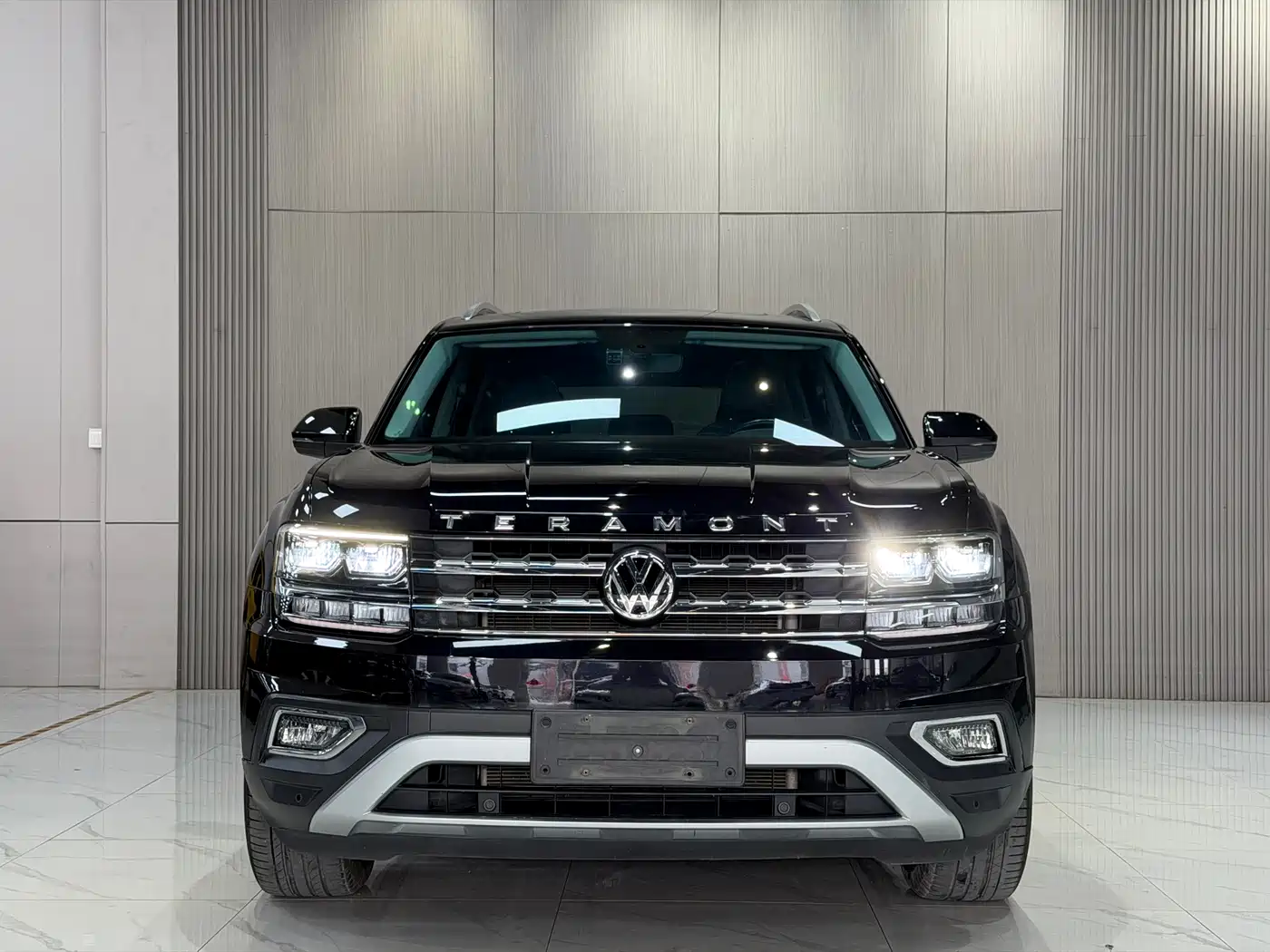 Volkswagen Teramont 2020 380TSI 4WD Luxury Edition China VI фото 2