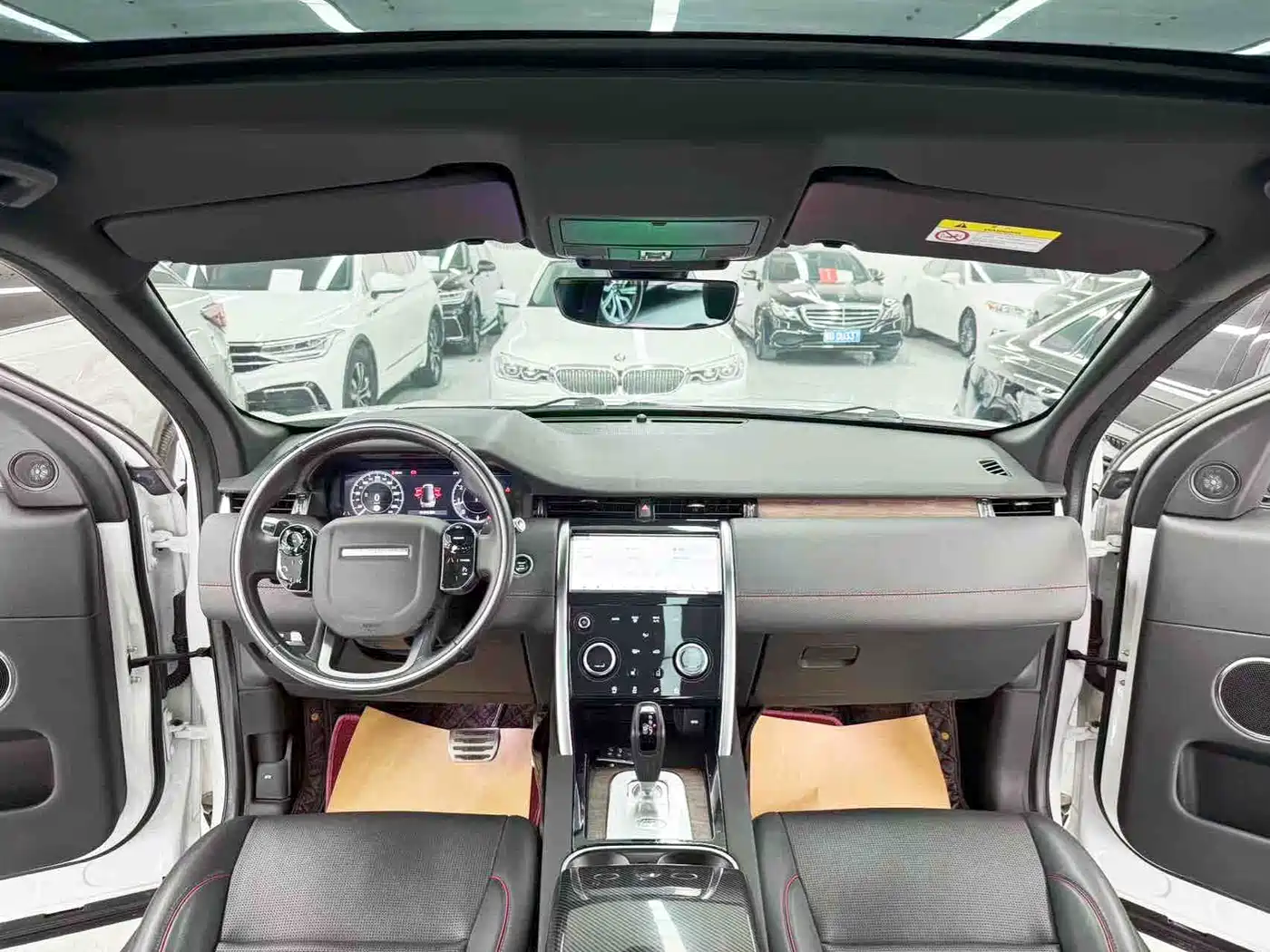 Land Rover Discovery Sport 2021 249PS R-Dynamic S Performance Edition фото 9