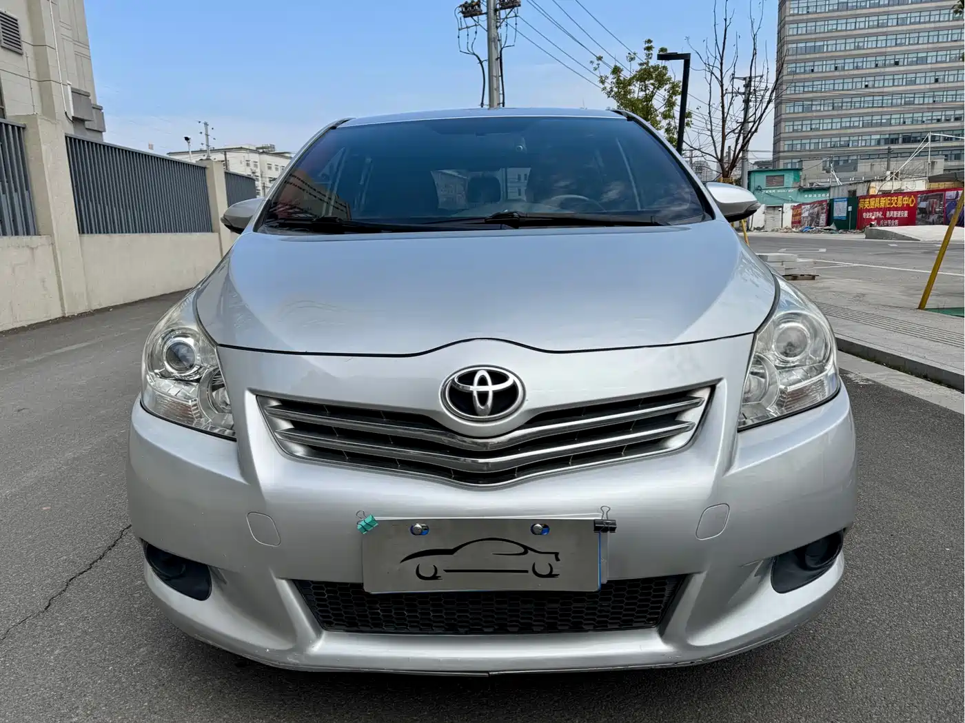 Toyota E'Z 2014 Xingyao 180E CVT Elite фото 2