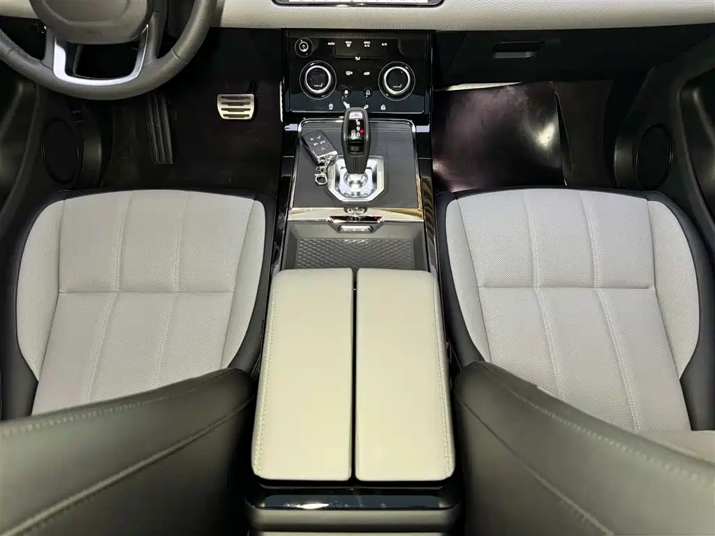 Land Rover Range Rover Evoque 2020 Model 249PS R-DYNAMIC S Gloss Black Sport Edition фото 20