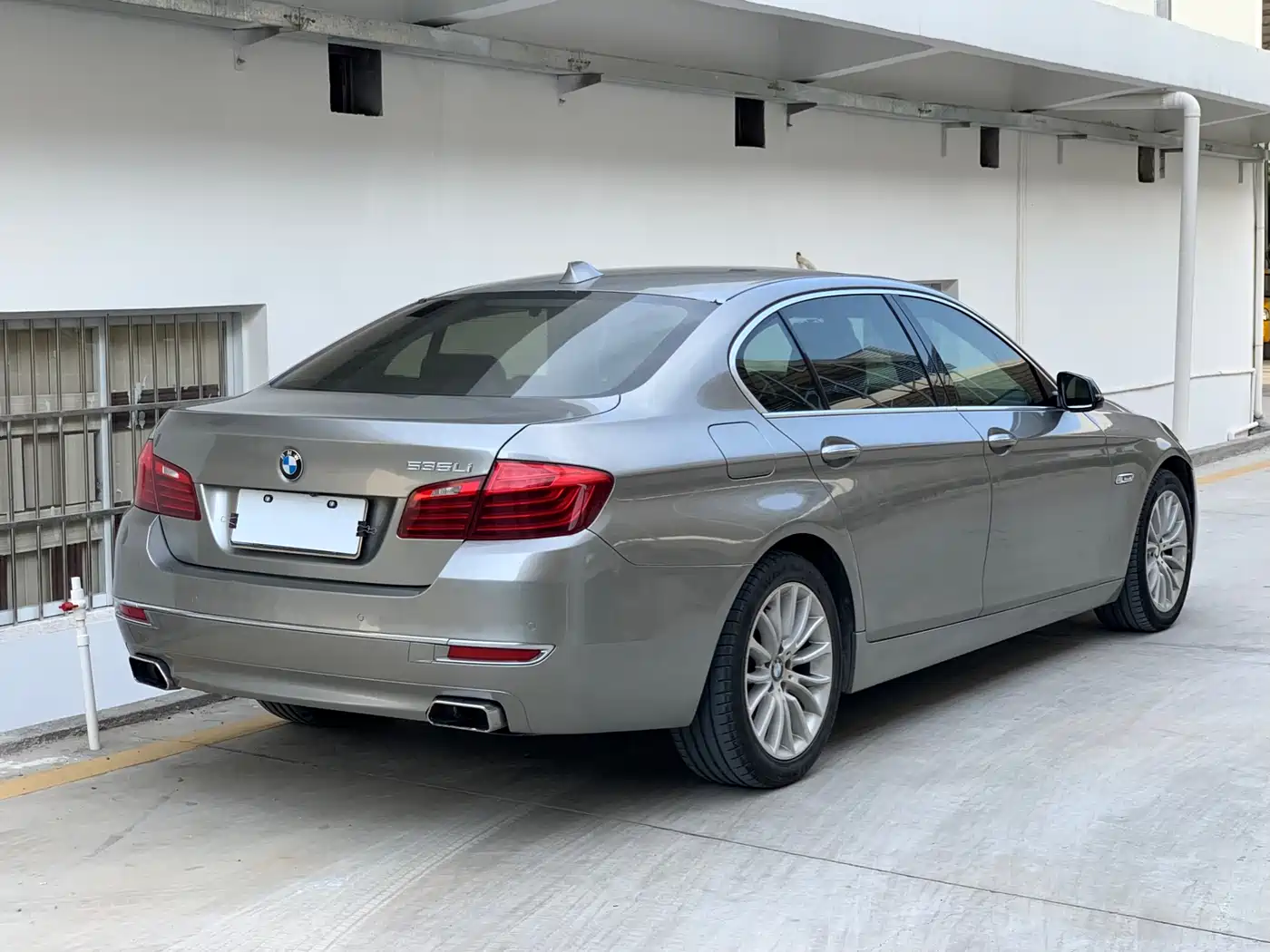 BMW 5 Series 2014 525Li Luxury Design Package фото 13