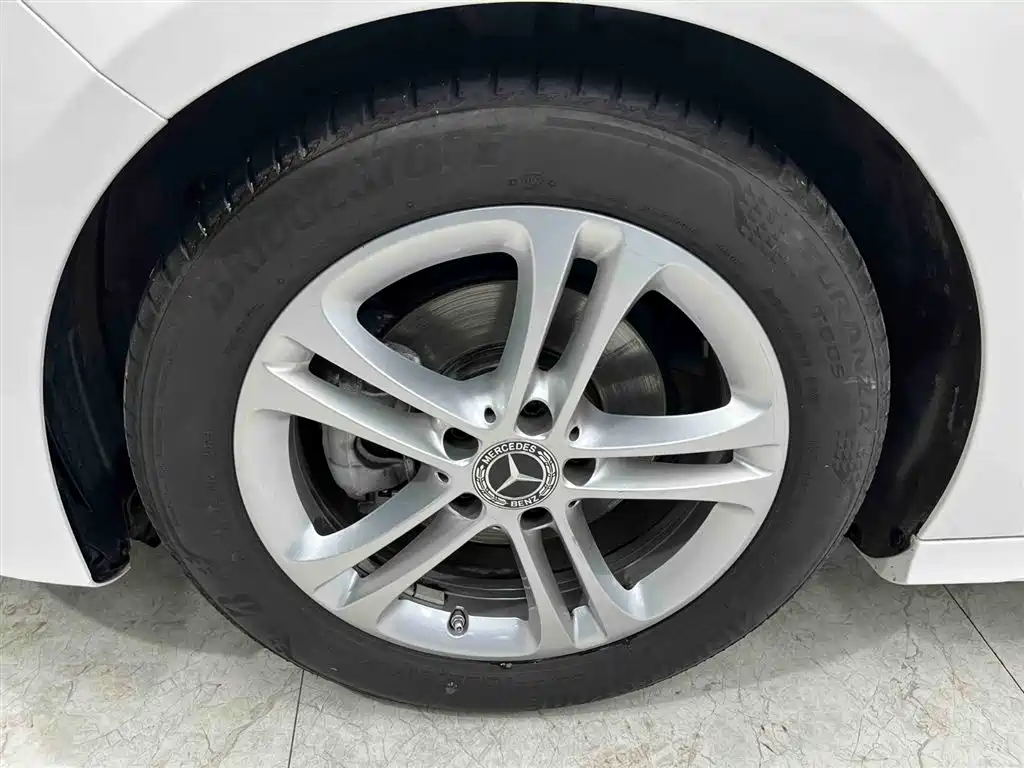 Mercedes-Benz A-Class 2023 A 180 L фото 20