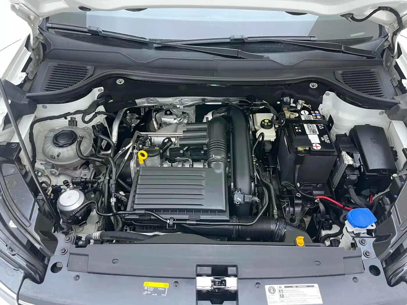 Volkswagen Tharu 2022 280TSI FWD Luxury Edition фото 31