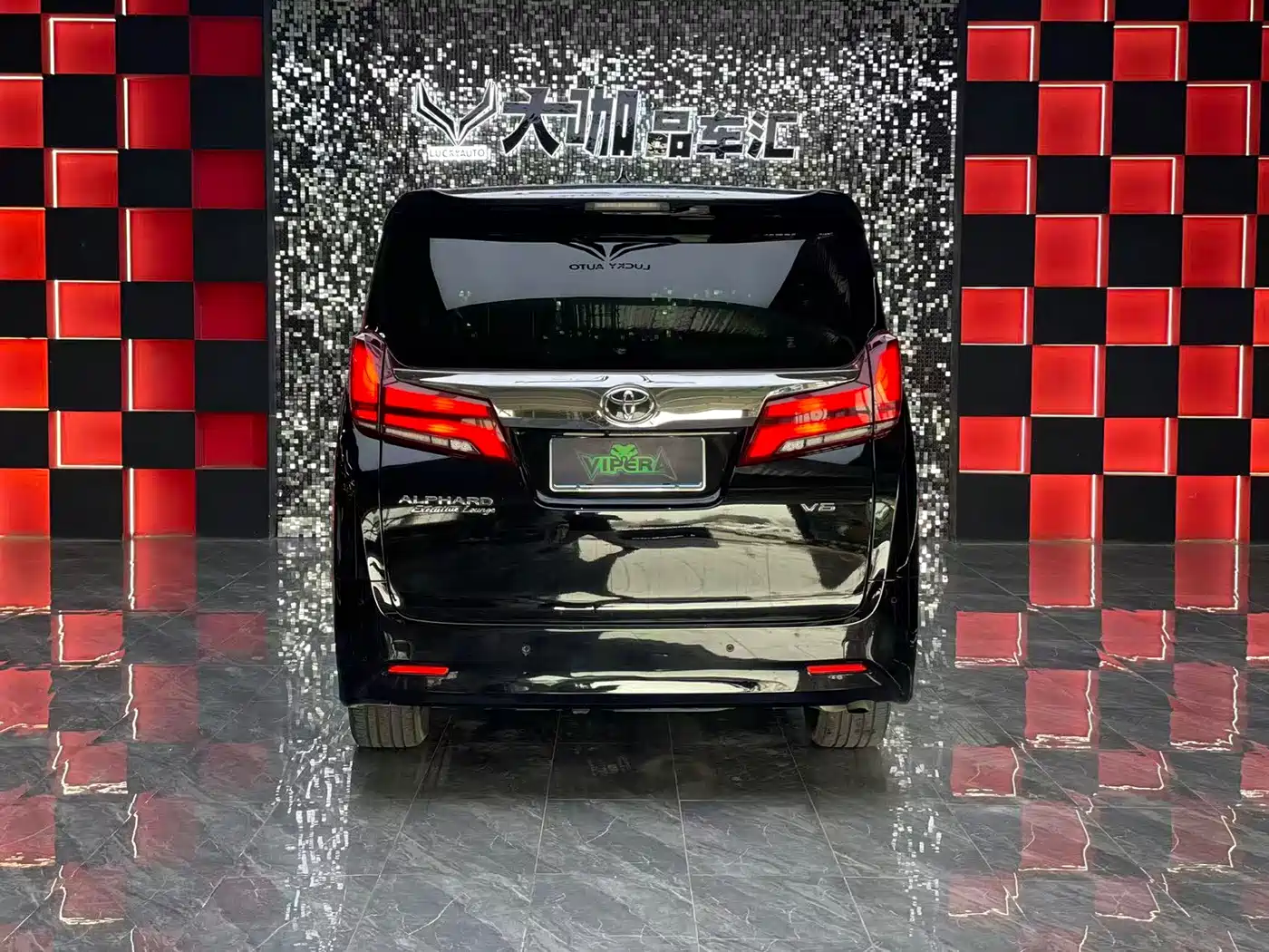 Toyota Alphard 2018 3.5L Premium фото 5
