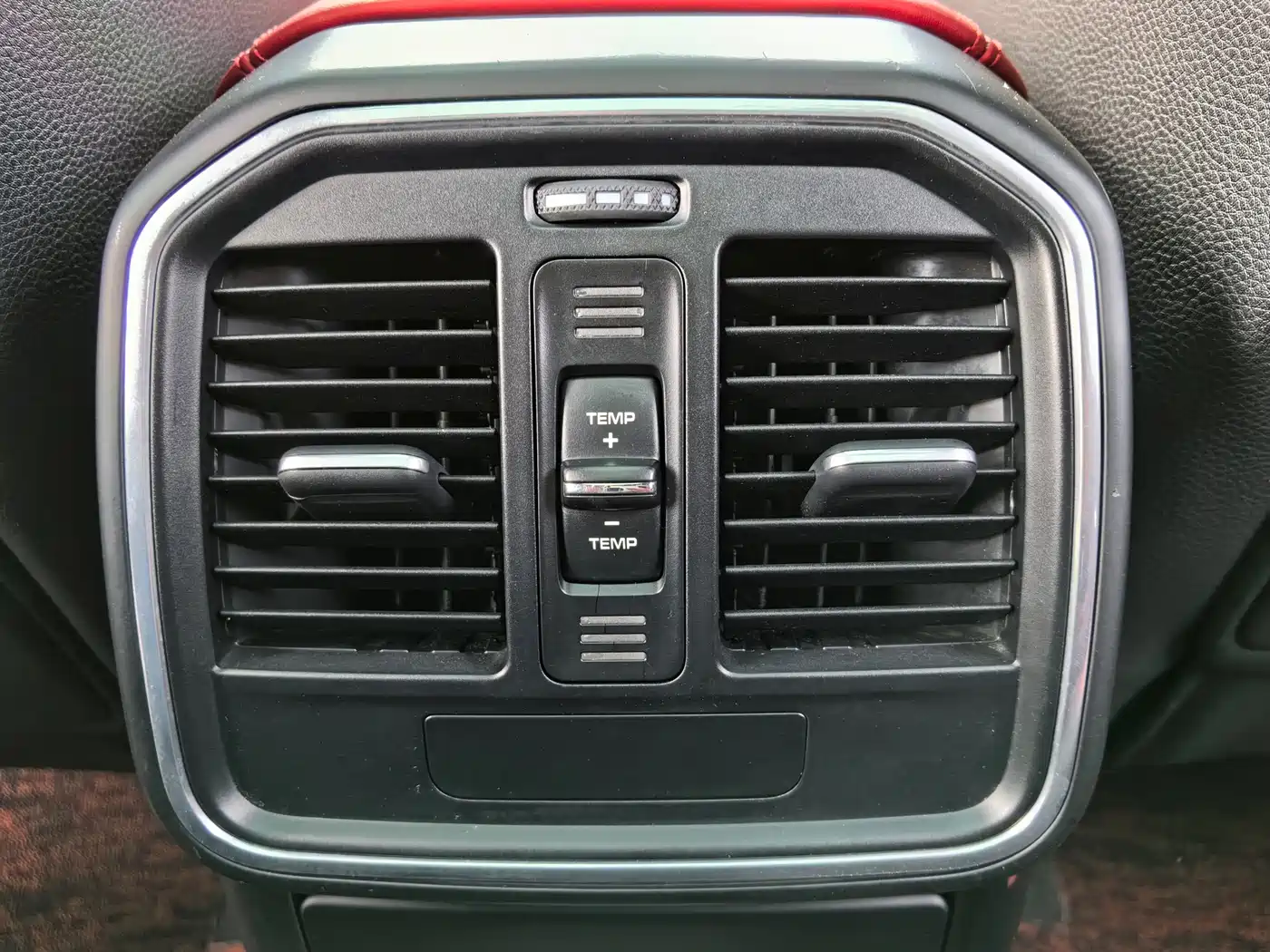 Porsche Macan 2017 Macan 2.0T фото 14