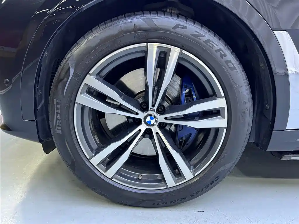 BMW X7 2022 xDrive40i Exclusive M Sport Package фото 27