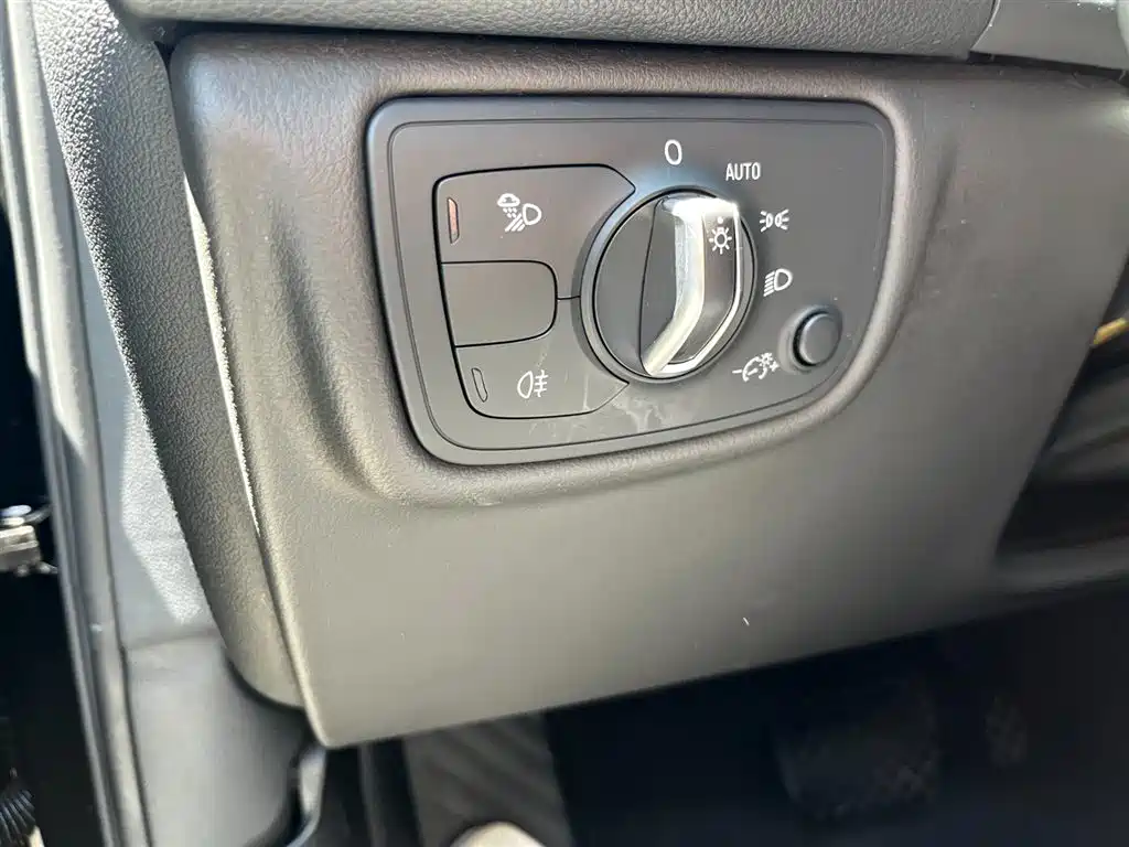 Audi A6L 2016 30 FSI Comfort фото 19