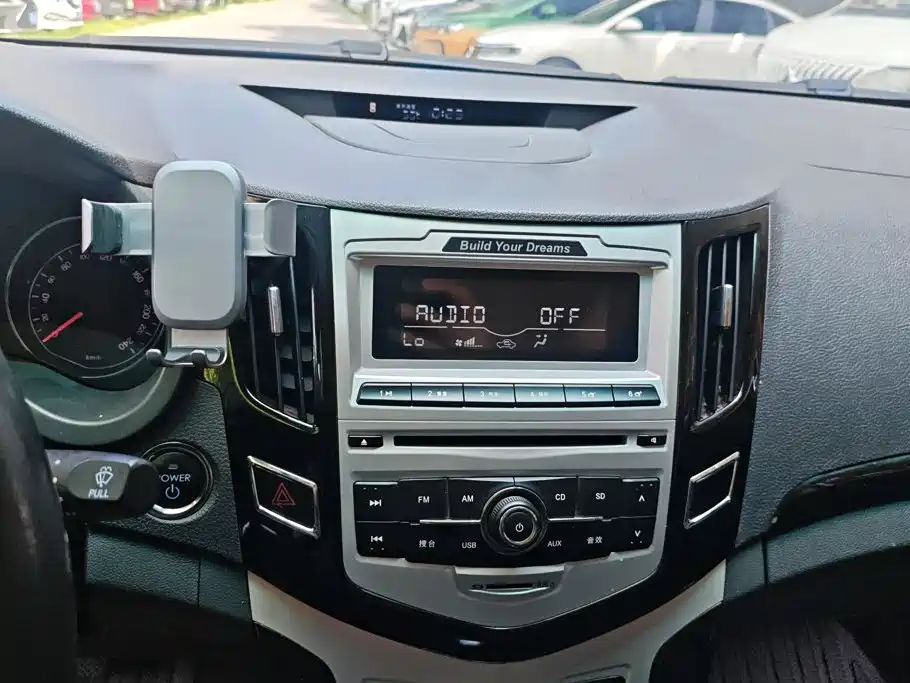 BYD E5