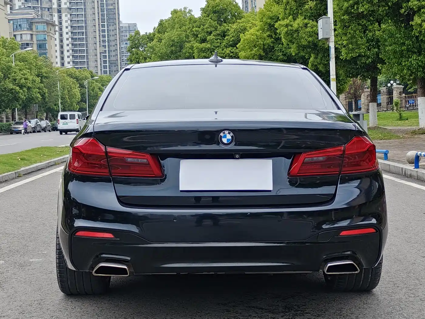 BMW 5 Series 2018 530Li Premium M Sport Package фото 5
