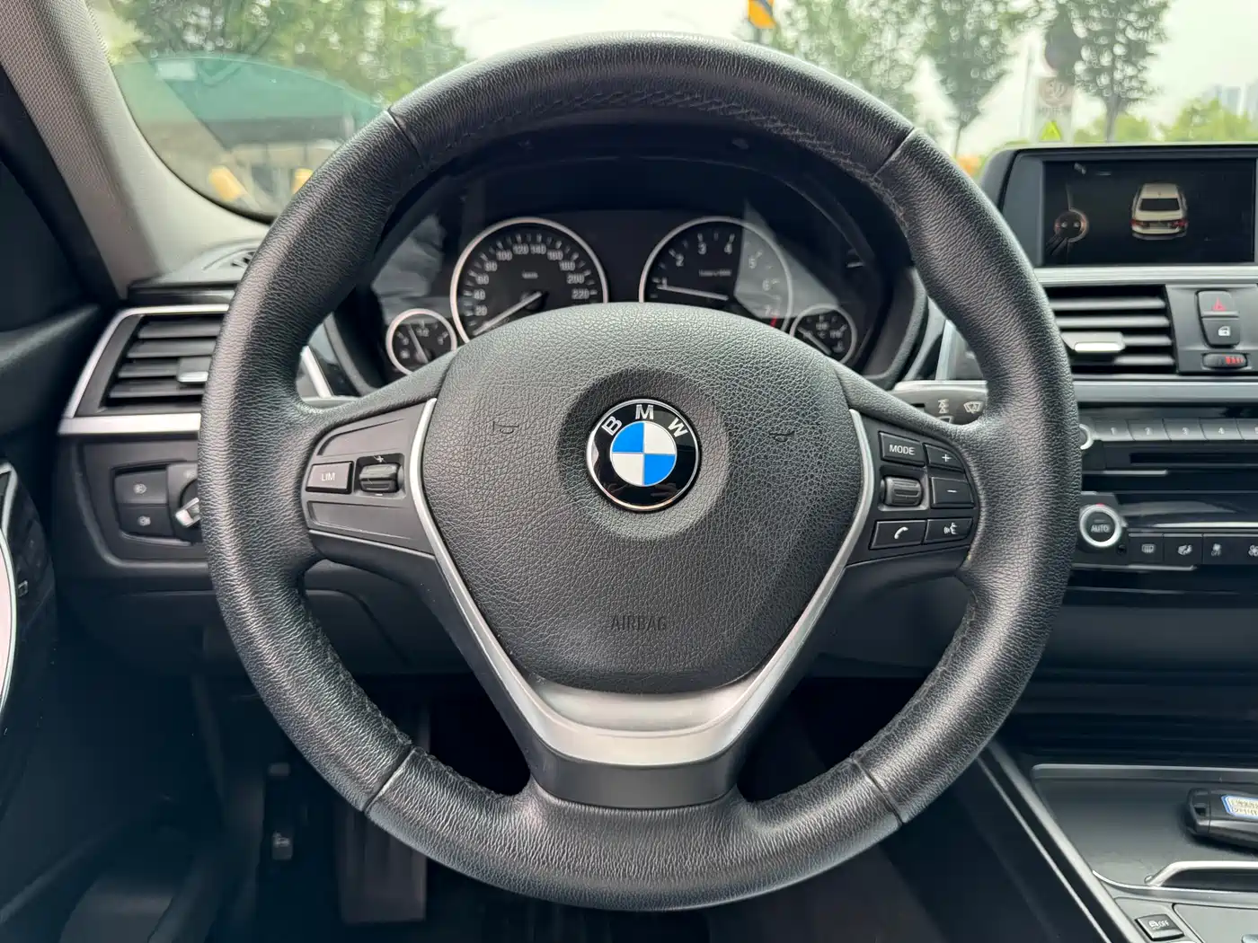 BMW 3 Series 2017 320Li Fashion фото 21