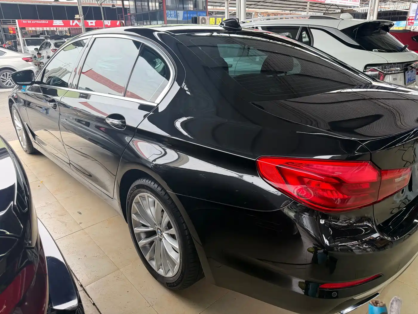 BMW 5 Series 2018 Facelift 530Li Leading Luxury Package фото 6