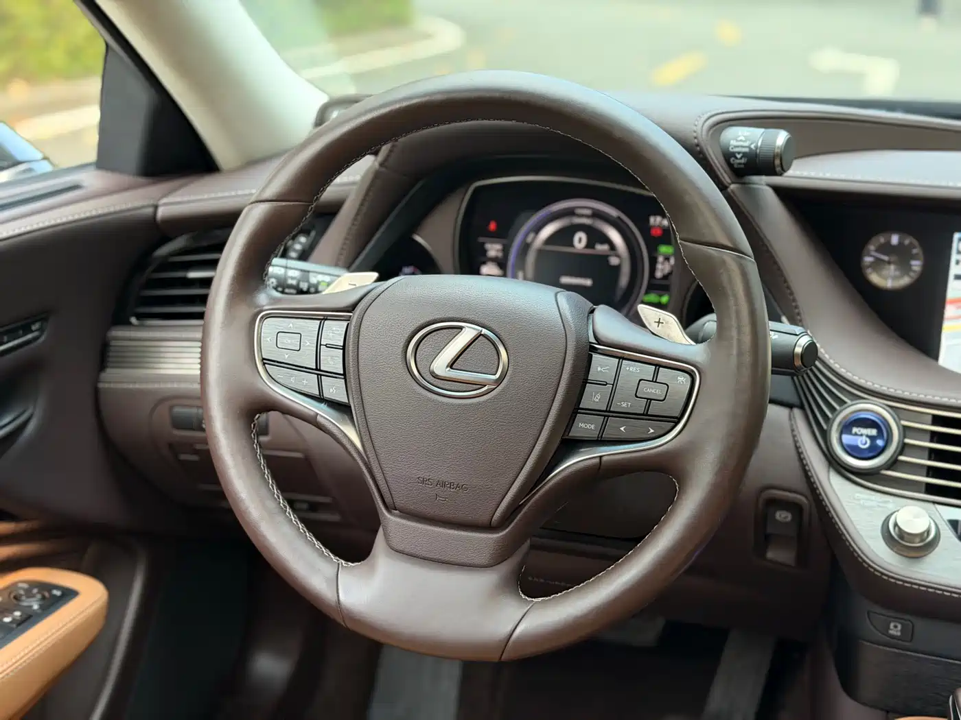 Lexus LS 2020 500h Excellence (China V) фото 21