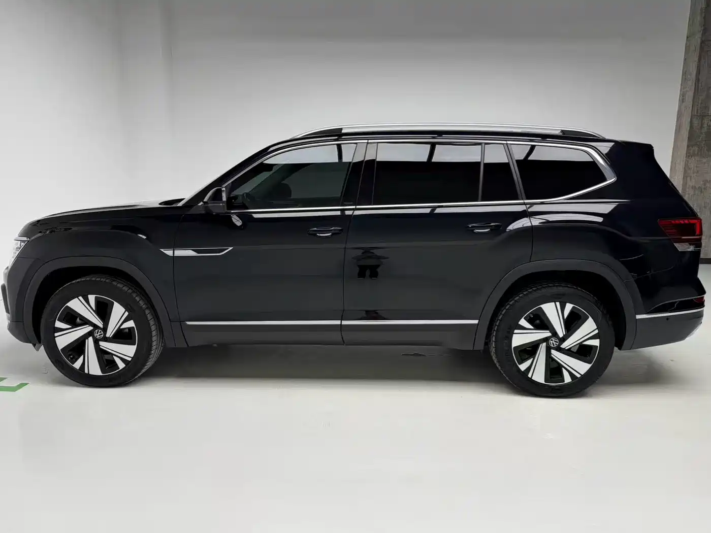 Volkswagen Teramont 2024 380TSI 4WD Prestige Luxury Edition фото 9