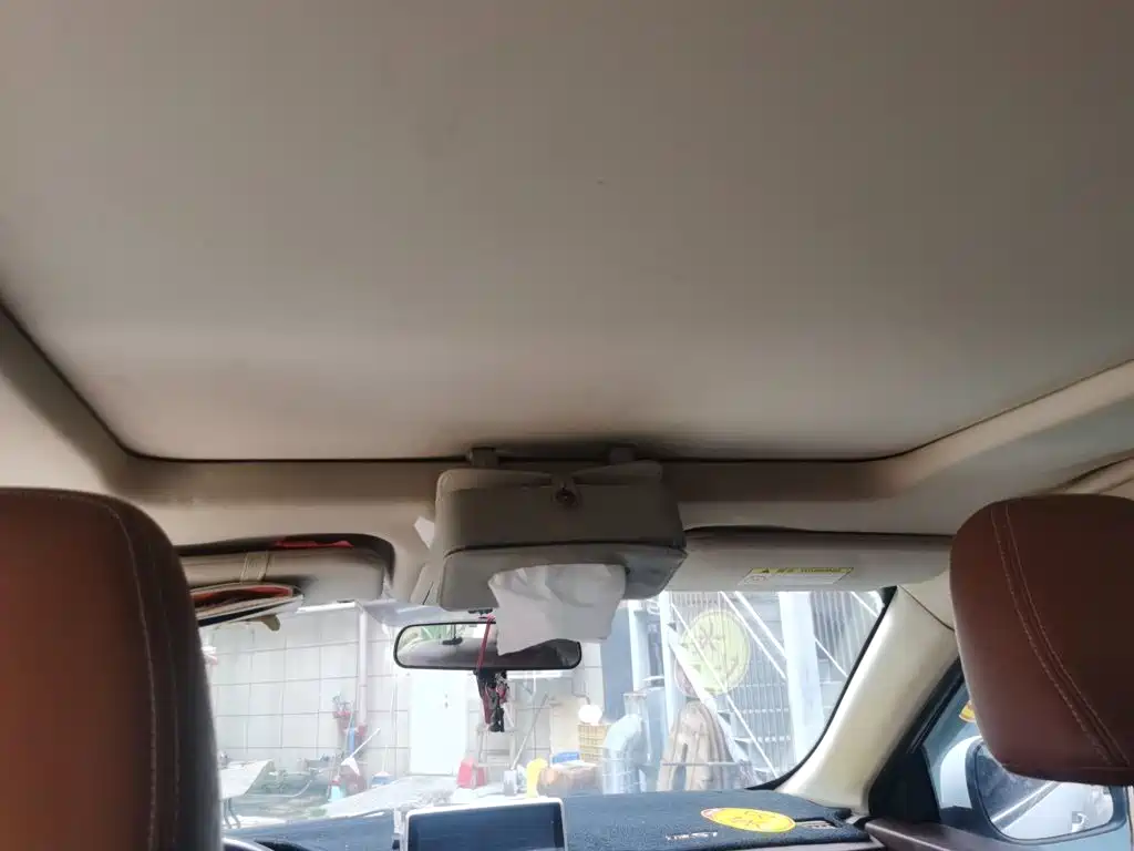 BAIC Huansu S7 2018 2018 1.5T Auto Premium Model