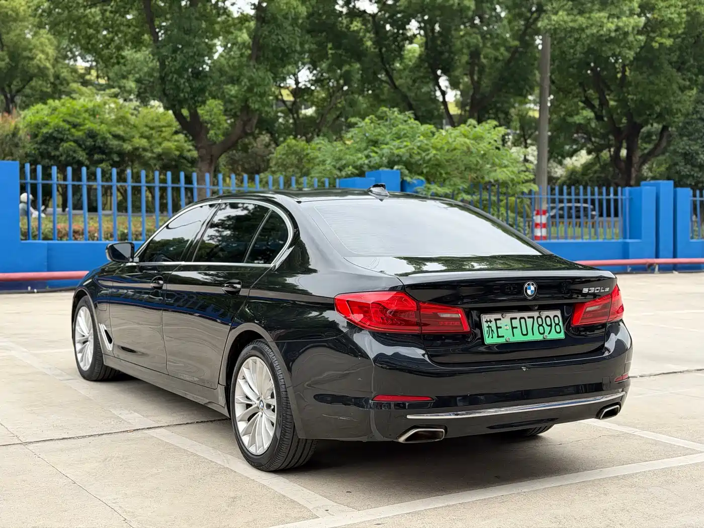 BMW 5 Series New Energy 2020 530Le Range Upgrade Luxury Package фото 13