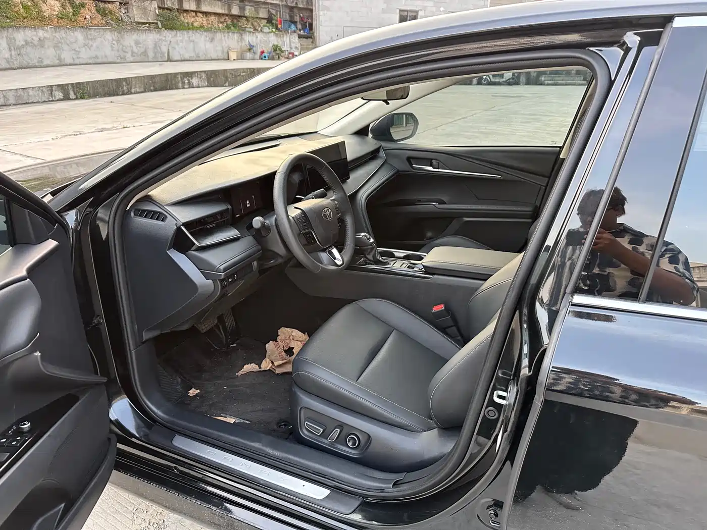 TOYOTA CAMRY