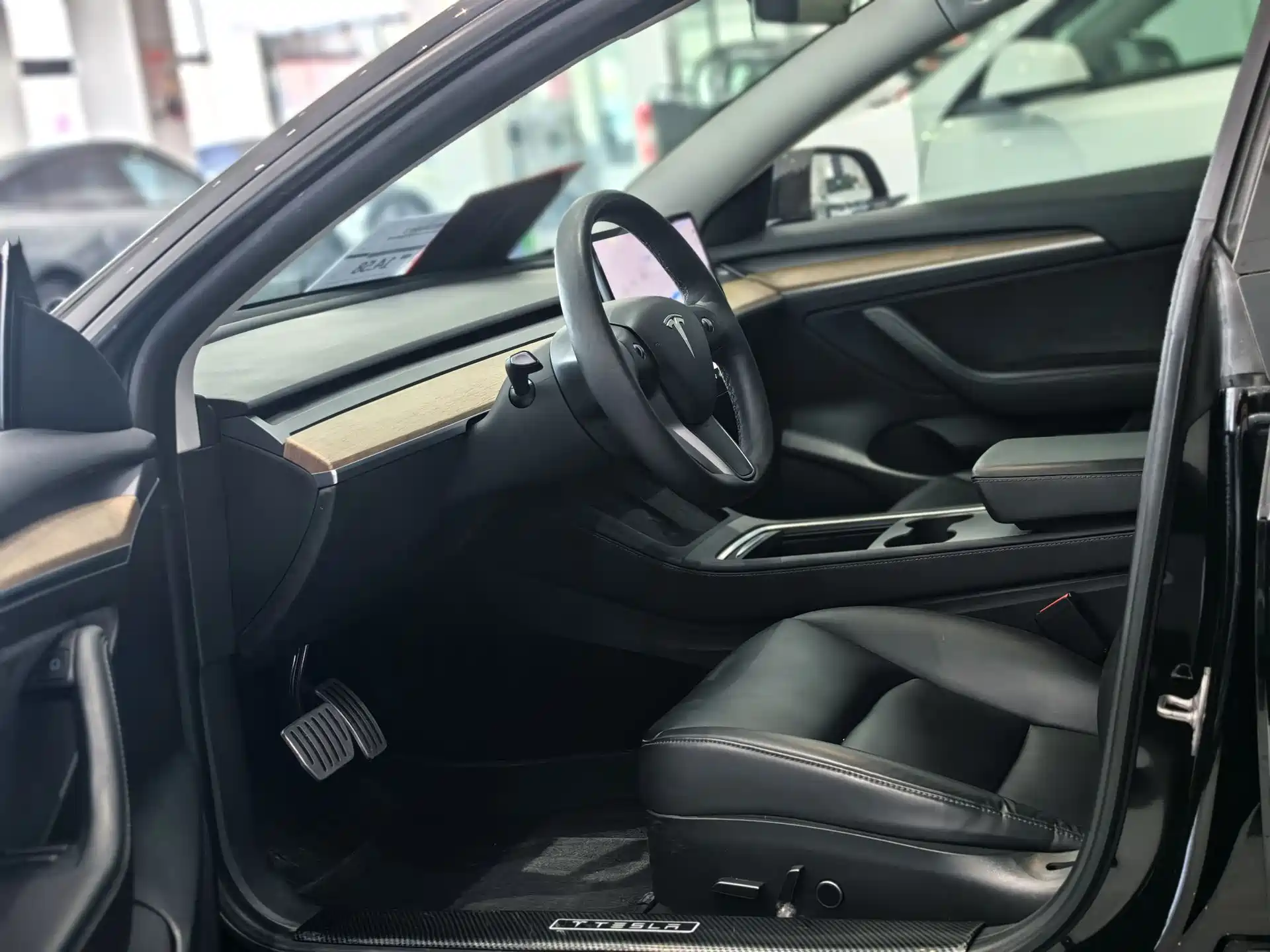 Фото 7 - Tesla Model 3