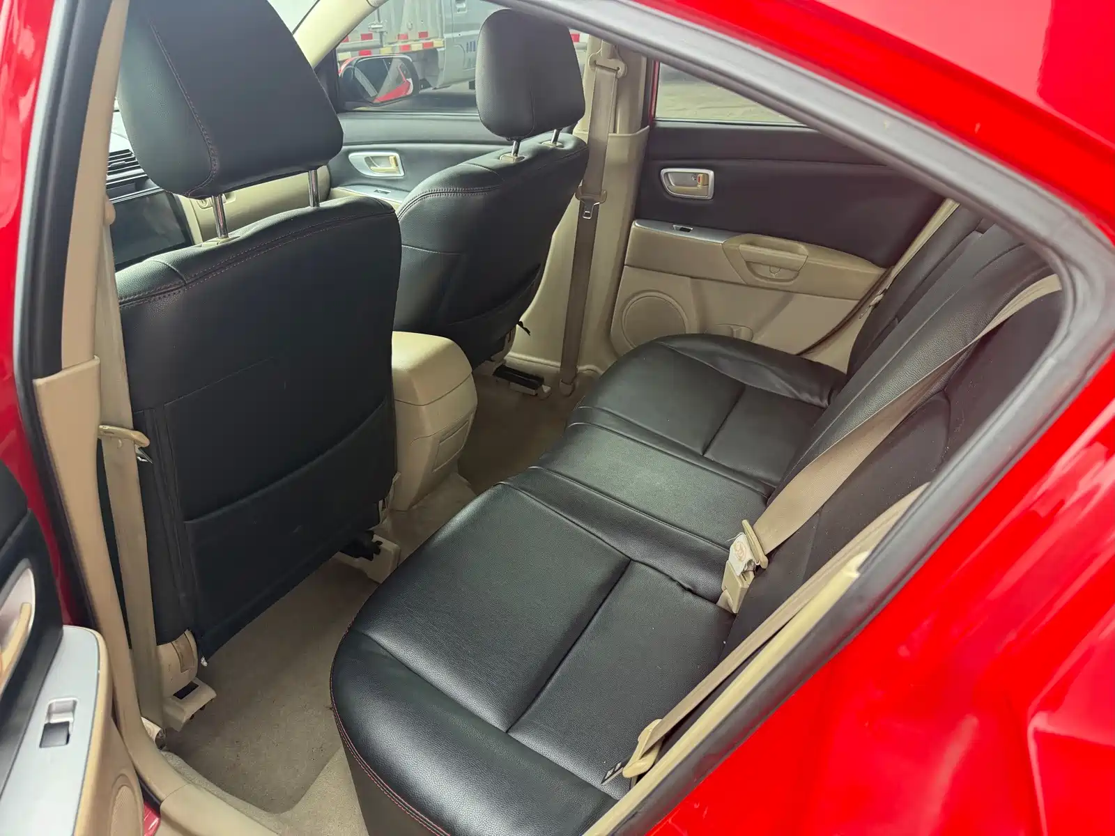 Photo 9 - Mazda 3
