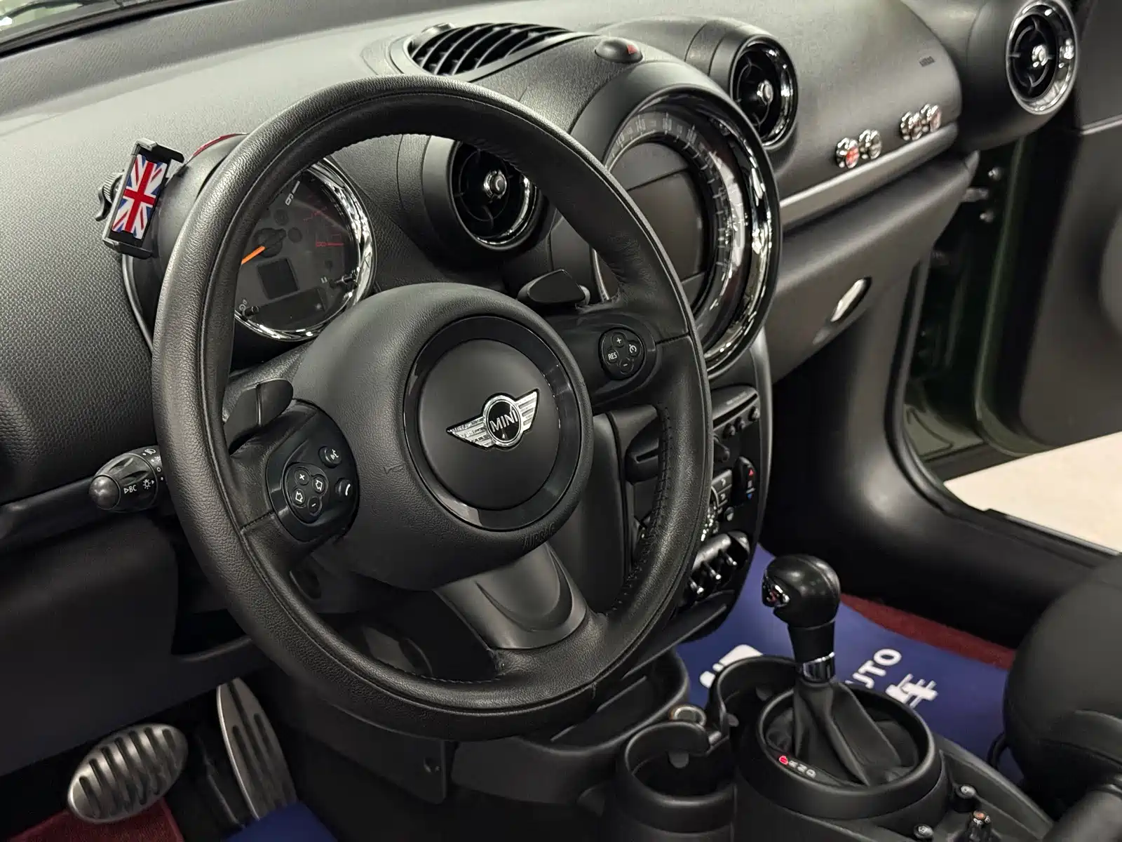 Фото 15 - MINI COUNTRYMAN