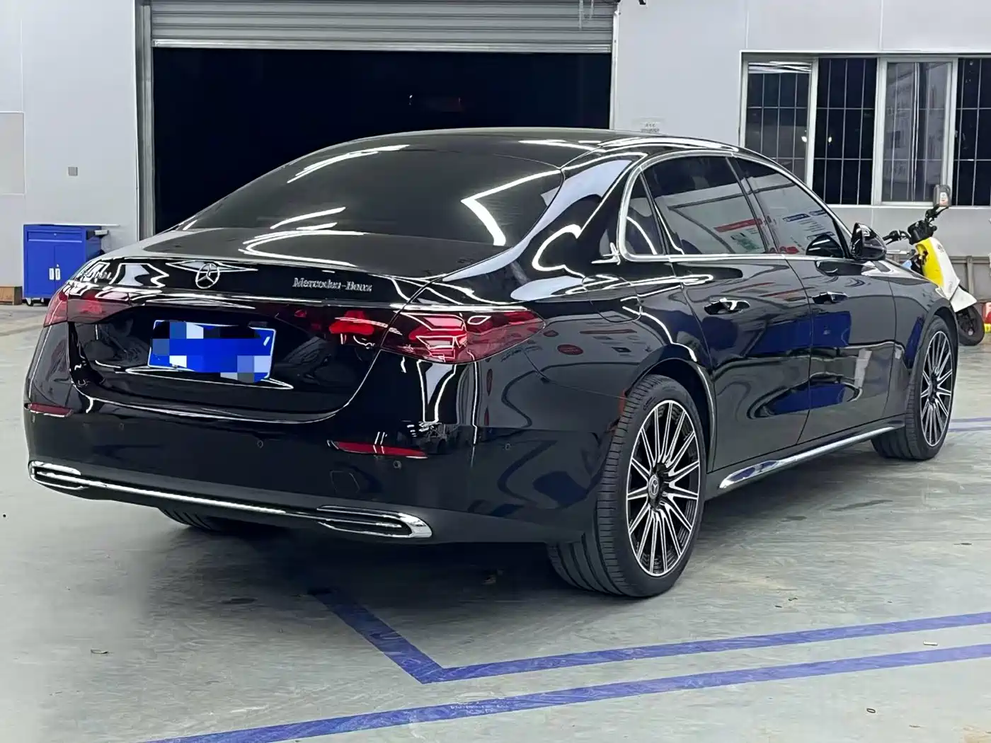 Mercedes-Benz E-Class 2024 Facelift E 300 L Luxury фото 2