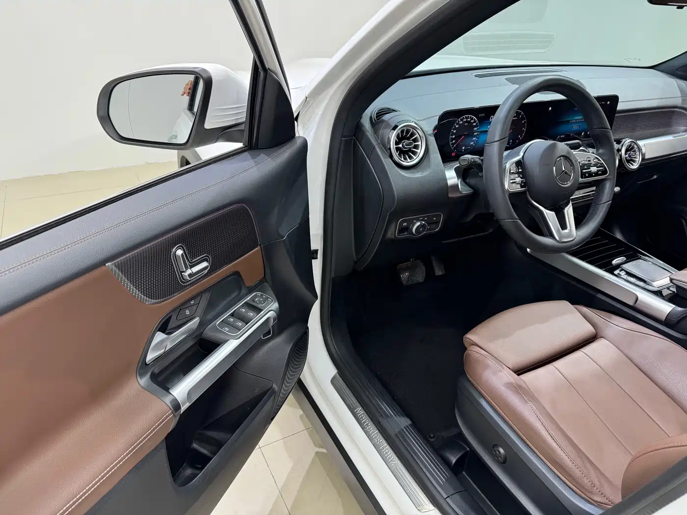 Mercedes-Benz GLB 2023 GLB 220 Dynamic фото 13