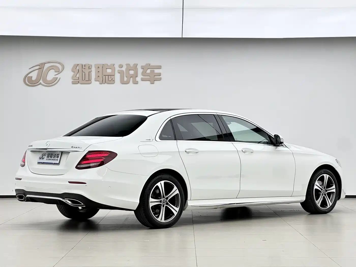 Mercedes-Benz E-Class 2016 E 200 L Sport Type фото 4