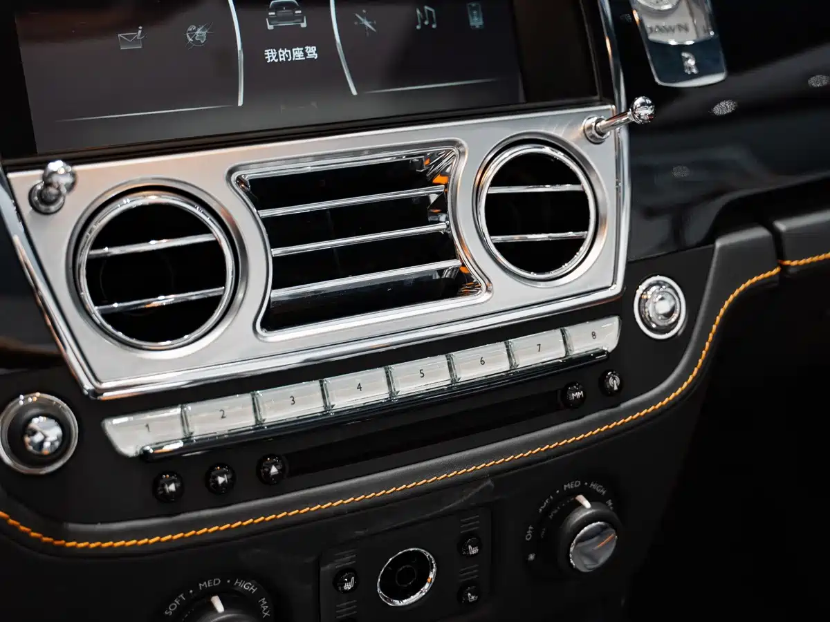 Photo 27 - Rolls-Royce Dawn