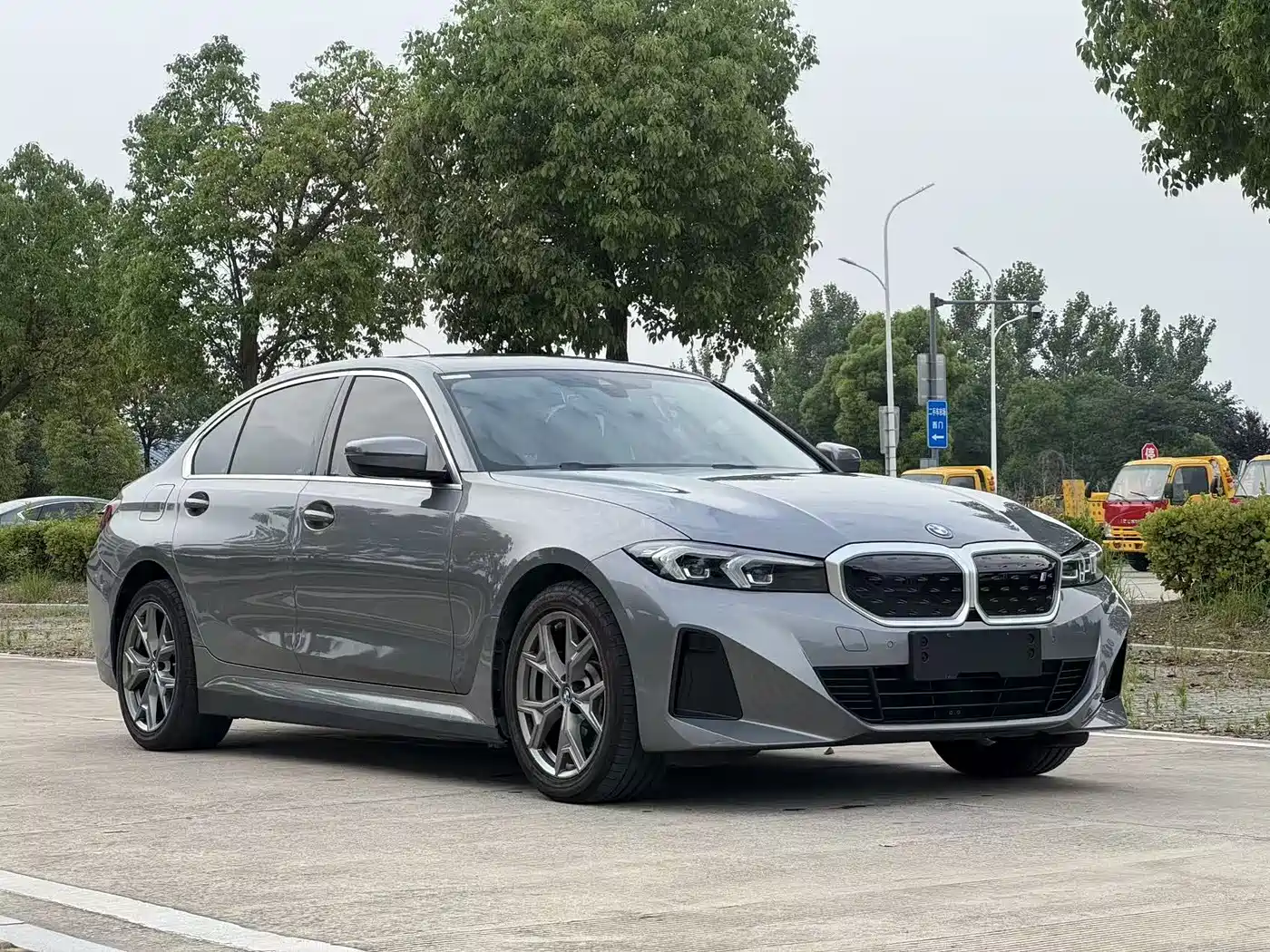 BMW i3 2022 eDrive 35 L фото 5