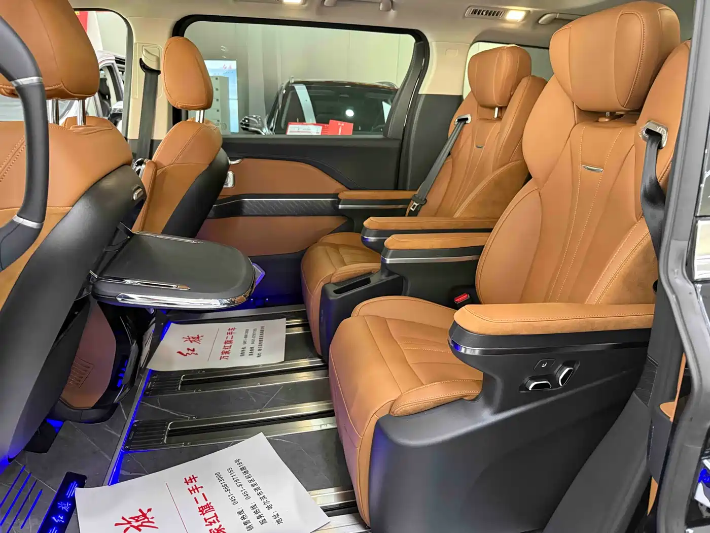 Hongqi HQ9 PHEV 2024 Model 2.0T AWD Business Edition фото 6